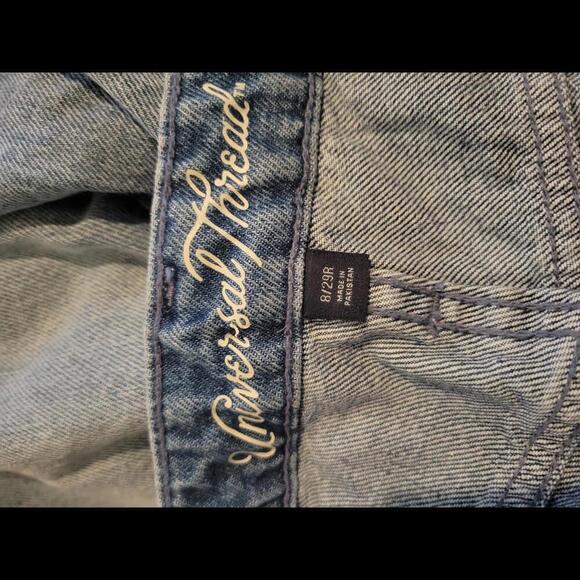 NWT Universal Thread size 8/29R blue distressed high-rise wide-leg crop jeans - Picture 4 of 5